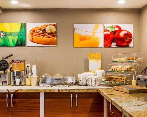 Quality Inn Sacramento - image 29
