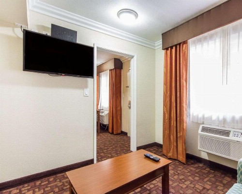 Quality Inn Sacramento - image 30