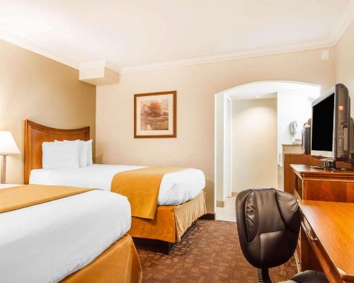 Quality Inn Sacramento - image 39