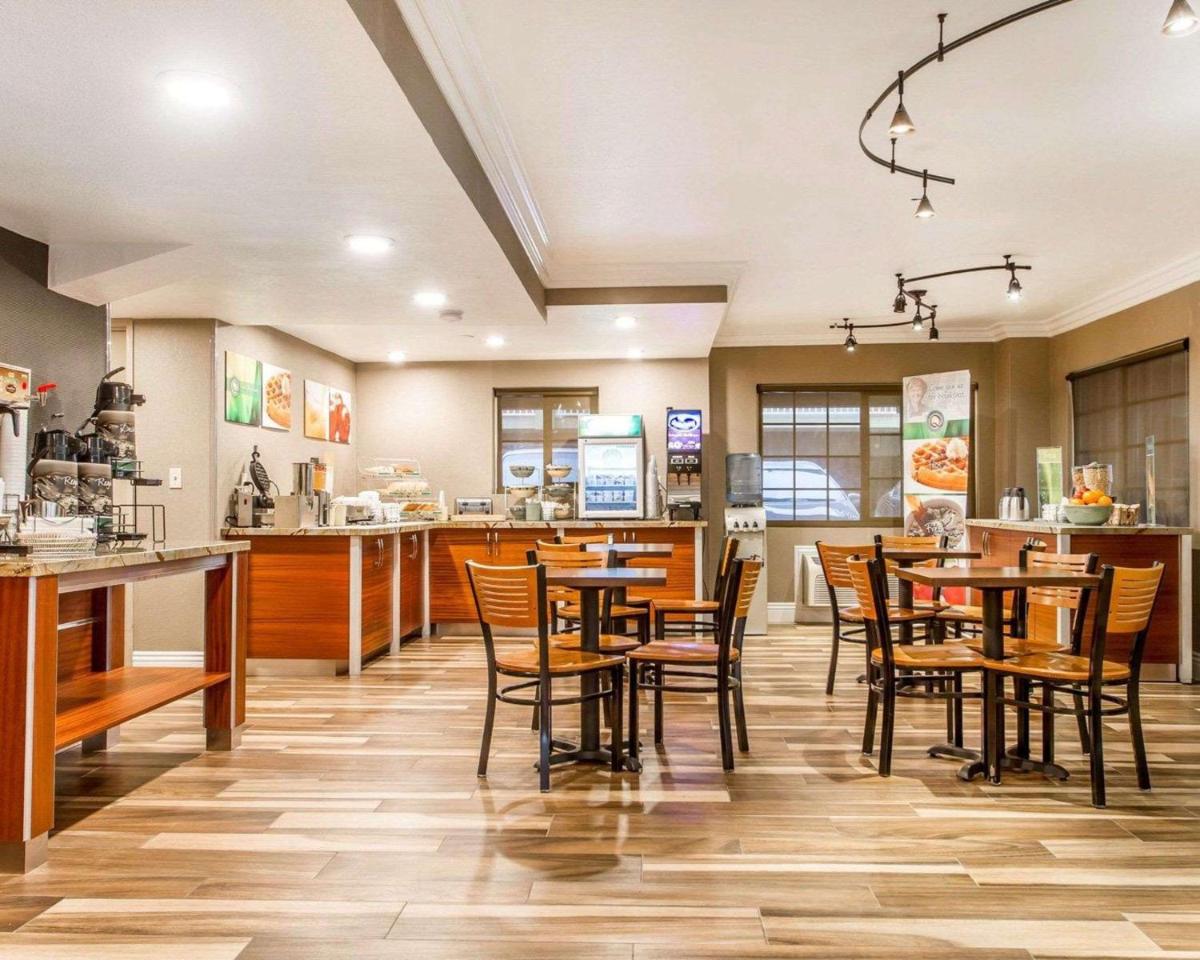 Quality Inn Sacramento - image 5