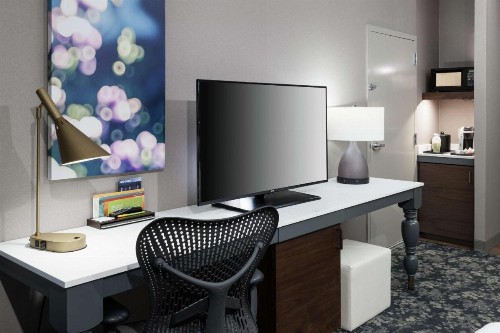 Hilton Garden Inn Sacramento/South Natomas - image 8