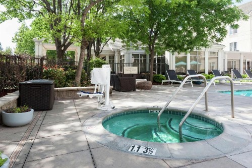 Hilton Garden Inn Sacramento/South Natomas - image 9