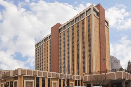 Holiday Inn Sacramento Downtown-Arena an IHG Hotel - image 29