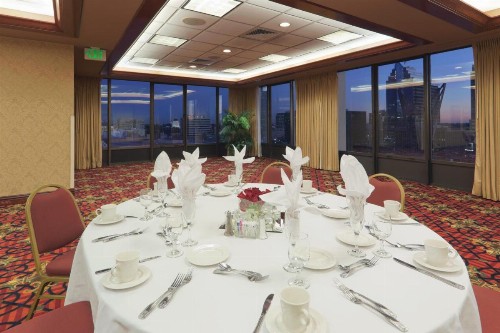 Holiday Inn Sacramento Downtown-Arena an IHG Hotel - image 44