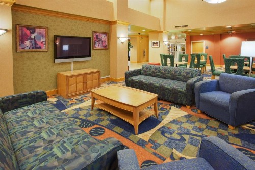 Holiday Inn Express Hotel & Suites Sacramento Airport Natomas an IHG Hotel - image 8