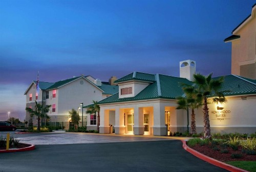 Homewood Suites by Hilton Sacramento Airport-Natomas - image 1