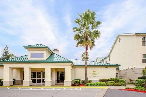 Homewood Suites by Hilton Sacramento Airport-Natomas - image 2