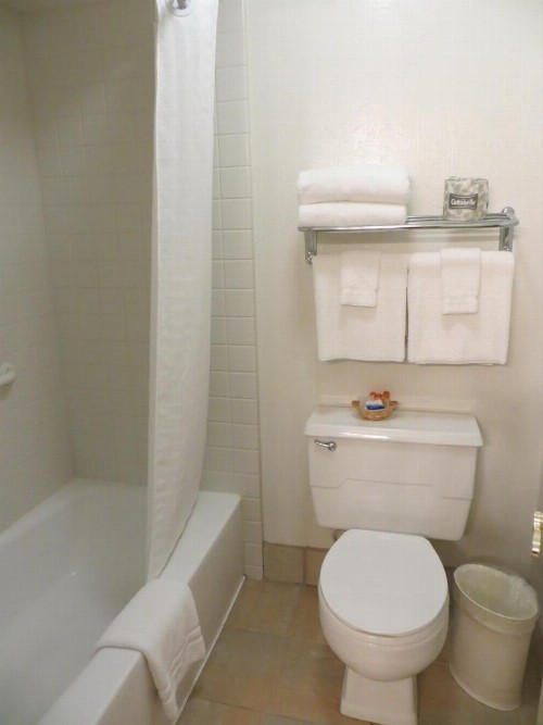 Executive Inn & Suites Sacramento - image 10