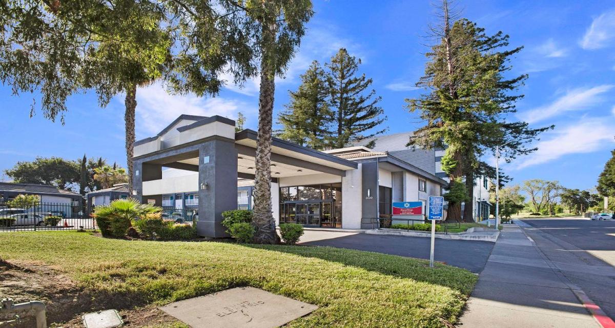 SureStay Plus Hotel by Best Western Sacramento North - main image