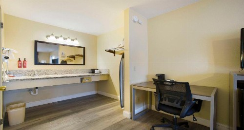 SureStay Plus Hotel by Best Western Sacramento North - image 15