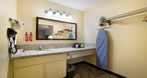 SureStay Plus Hotel by Best Western Sacramento North - image 18