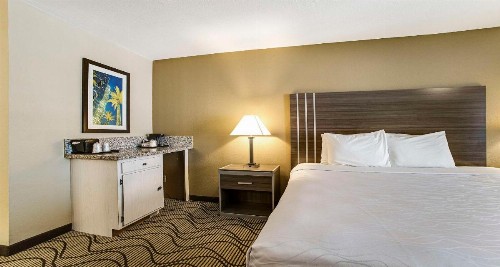 SureStay Plus Hotel by Best Western Sacramento North - image 26