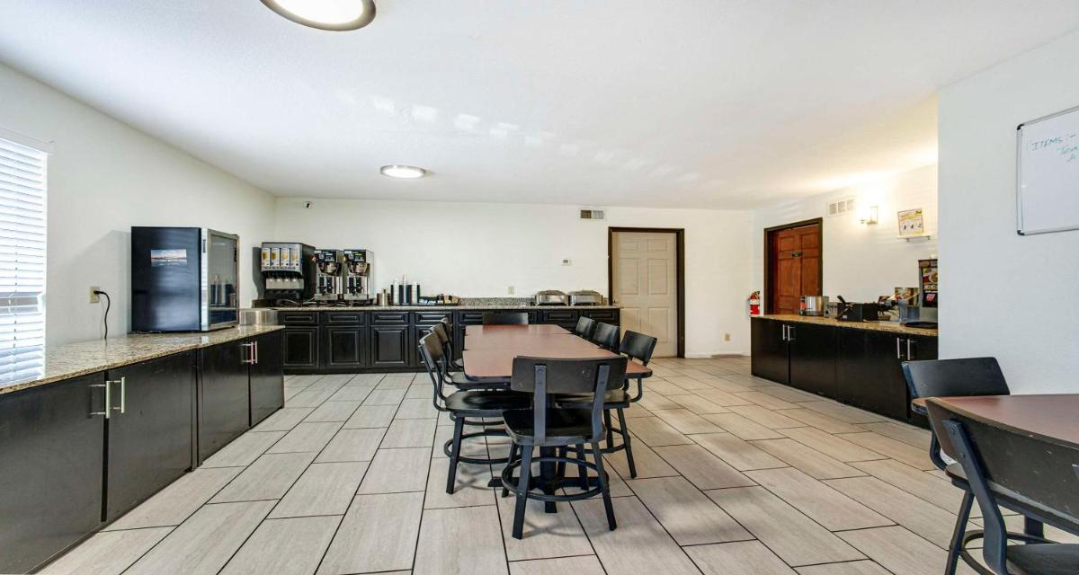 SureStay Plus Hotel by Best Western Sacramento North - image 7
