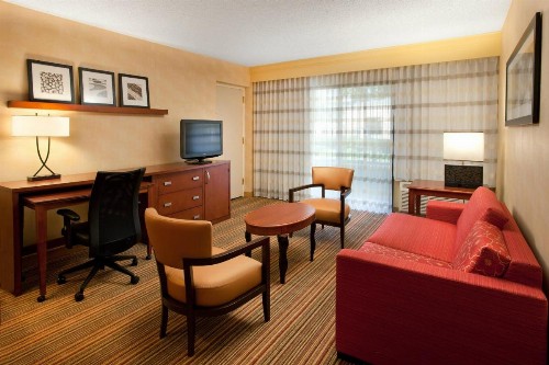 Courtyard Sacramento Airport Natomas - image 8
