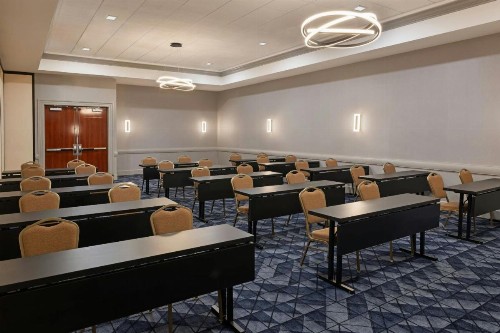 Courtyard by Marriott Sacramento Cal Expo - image 2