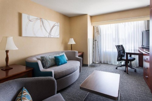 Courtyard by Marriott Sacramento Cal Expo - image 24