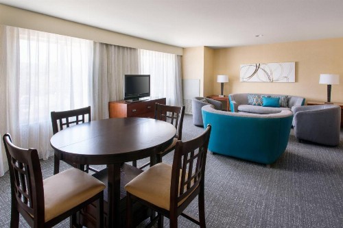 Courtyard by Marriott Sacramento Cal Expo - image 3