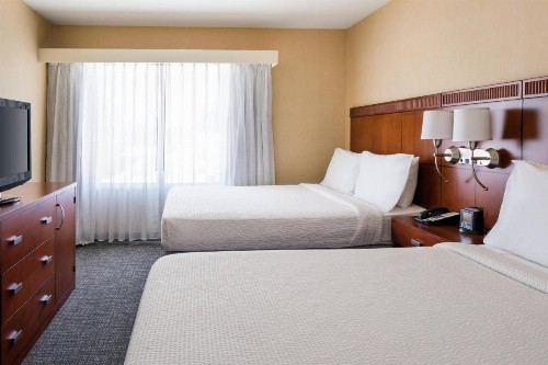 Courtyard by Marriott Sacramento Cal Expo - image 4