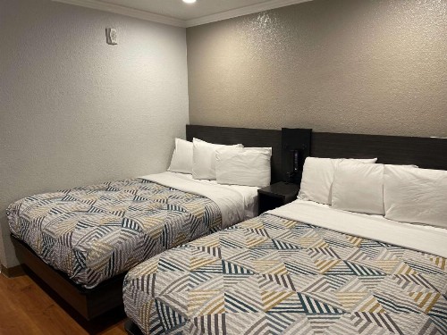 Motel 6 Sacremento Ca - Downton - image 26