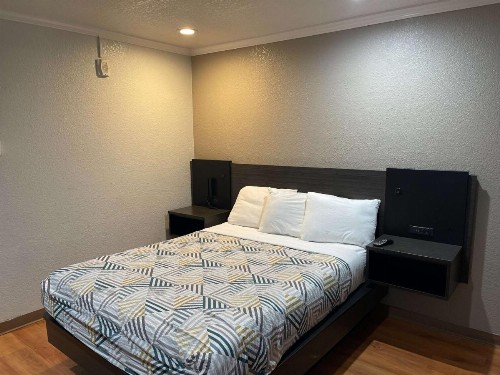 Motel 6 Sacremento Ca - Downton - image 32