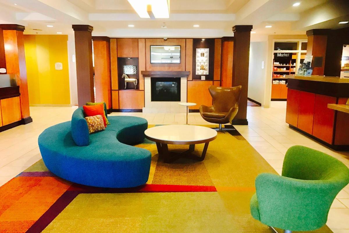 Fairfield Inn and Suites Sacramento Airport Natomas - main image