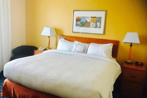 Fairfield Inn and Suites Sacramento Airport Natomas - image 3