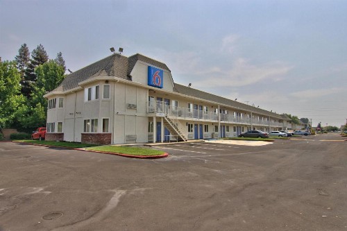 Motel 6-Sacramento CA - South - image 11