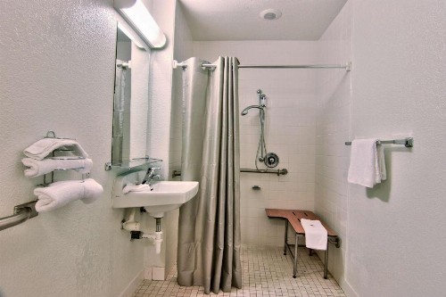 Motel 6-Sacramento CA - South - image 13
