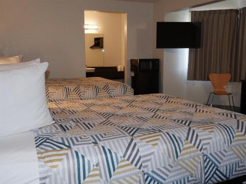 Motel 6-Sacramento CA - South - image 37