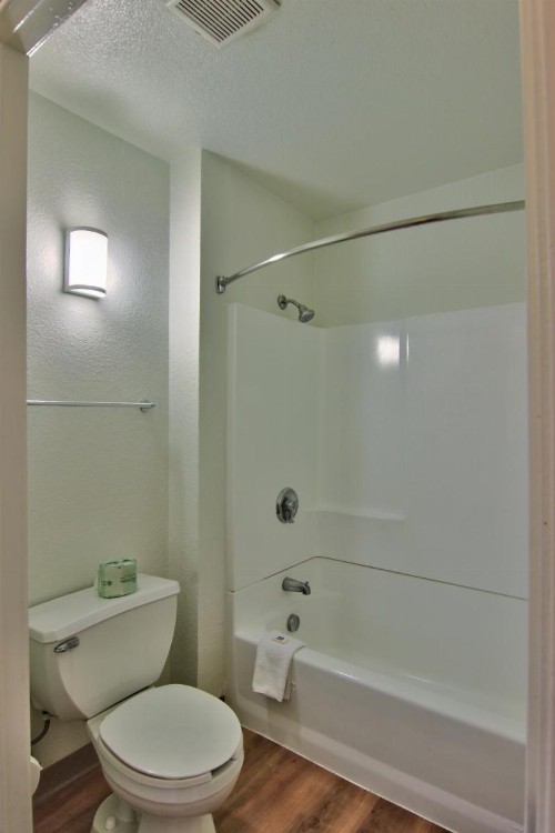 Motel 6-Sacramento CA - South - image 44