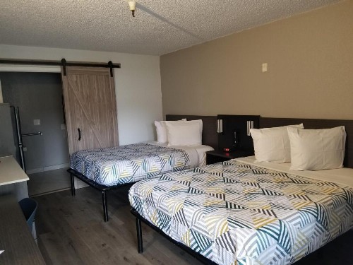 Motel 6-Sacramento CA - South - image 47