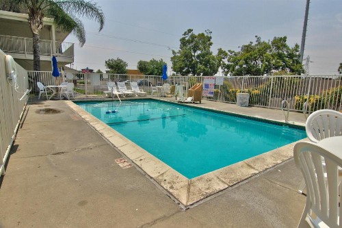 Motel 6-Sacramento CA - South - image 8