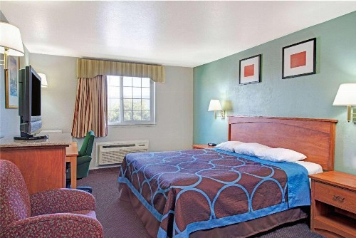Super 8 by Wyndham Sacramento/Florin Rd - image 11