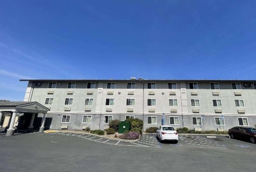 Super 8 by Wyndham Sacramento/Florin Rd - image 6