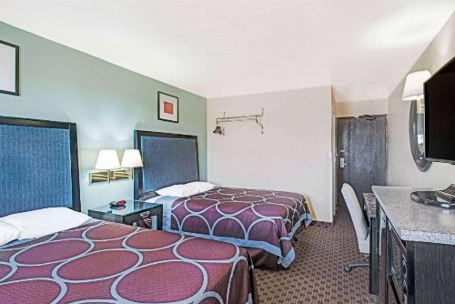 Super 8 by Wyndham Sacramento/Florin Rd - image 8