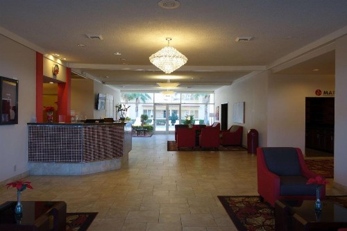 Ramada by Wyndham Sacramento - image 2