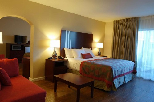 Ramada by Wyndham Sacramento - image 8