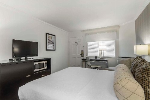 Inn Off Capitol Park Ascend Hotel Collection - image 13