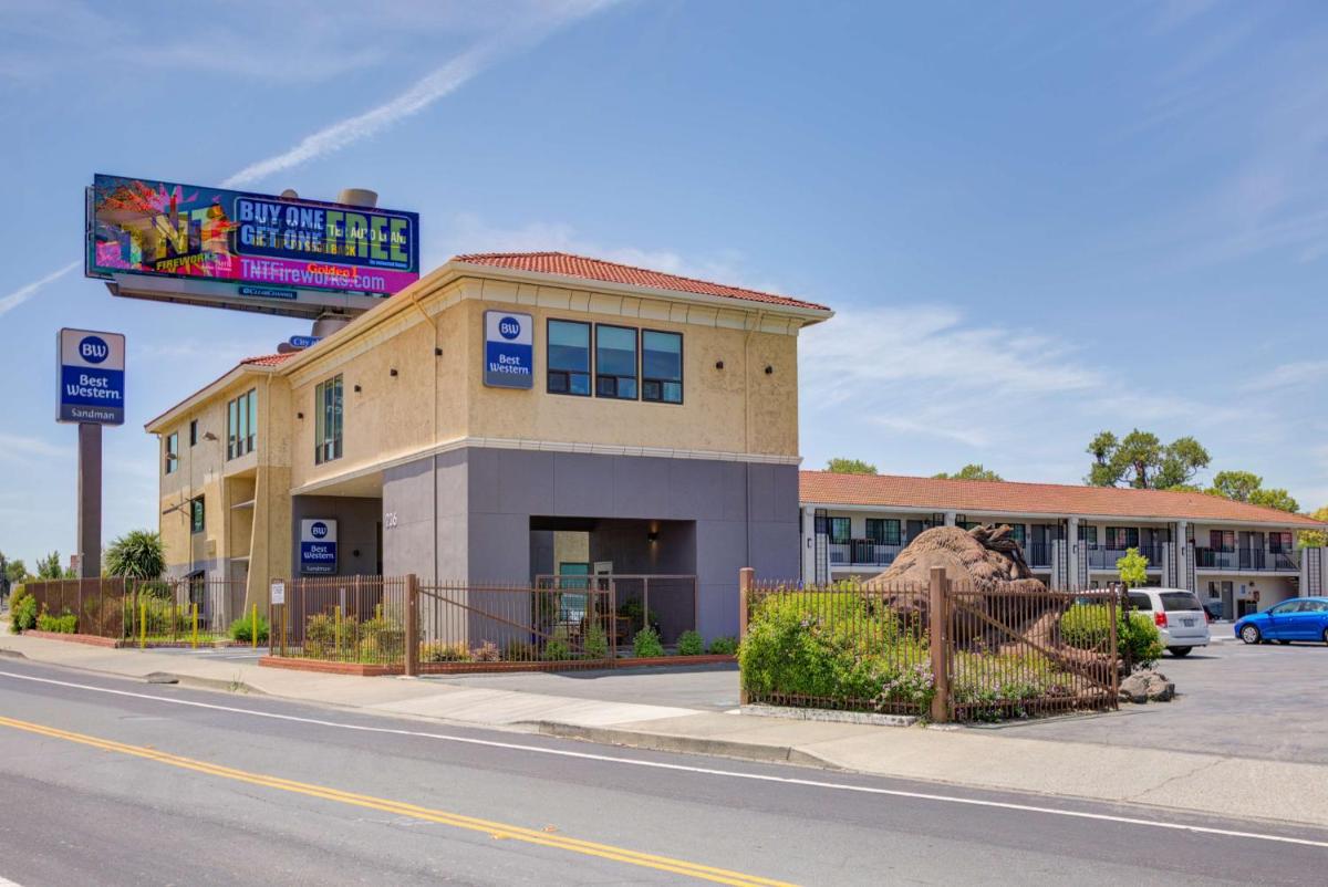 Best Western Sandman Hotel - main image