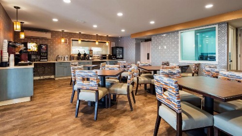 Best Western Sandman Hotel - image 16