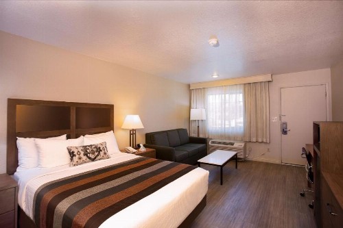 Best Western Sandman Hotel - image 6