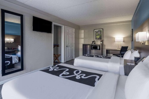 La Quinta Inn by Wyndham Sacramento North - image 15