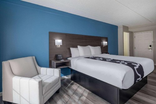 La Quinta Inn by Wyndham Sacramento North - image 16