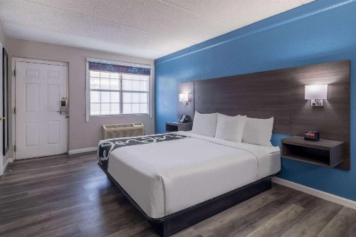 La Quinta Inn by Wyndham Sacramento North - image 19