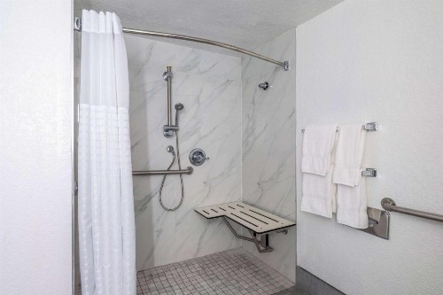 La Quinta Inn by Wyndham Sacramento North - image 22