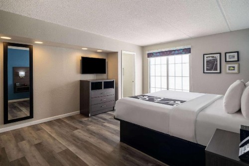 La Quinta Inn by Wyndham Sacramento North - image 26