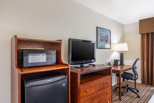 Best Western Capital City Inn - image 22