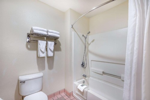 Best Western Capital City Inn - image 29