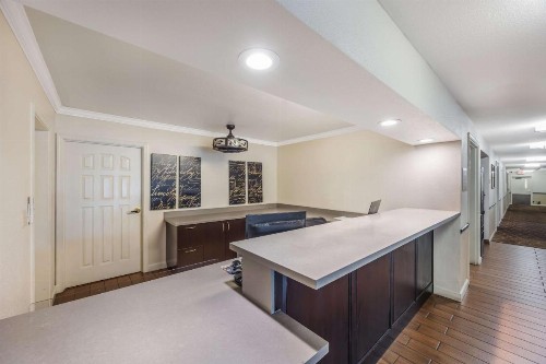 Best Western Capital City Inn - image 8