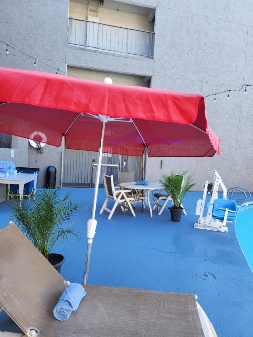 Sacramento Inn & Suites - image 38